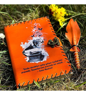 Yaşamlarımız Arasında Bir Müzik Deri Defter (Turuncu)