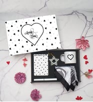 Sevgili Hediye Seti & Fincan, Fular, Anahtarlık, Defter Kalem