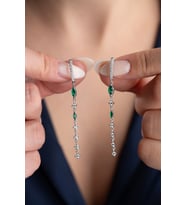 925 Ayar Gümüş Yeşil Sallantılı Küpe