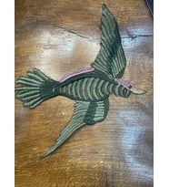 33X22 CM YEŞİL HAKİ KUŞ NAKIŞ VE TÜL  İŞLEMELİ APLİKE KUŞ DİKİŞ HOBİ GİYİM AKSESUARI