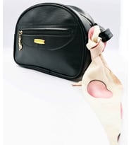 Fularlı Kadın Omuz Çantası 👜🎀  Günlük & Şık Kombinlere Uygun (Siyah)