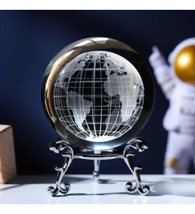 Dekoratif Metal Ayaklı 3D lazer kazımalı kristal dünya küresi