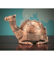 Lüks İşlemeli Metal Deve Biblo Tütsülük Rüzgar Geçirmez Küllük Çok Fonksiyonlu Dekoratif Obje 13 cm. (Bronz)
