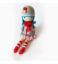 Böğürtlenli Kış Bebeği Amigurumi Organik Oyuncak