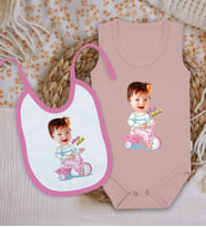 BK Kids Kişiye Özel Karikatürlü Pembe %100 Pamuklu Askılı Sıfır Kol Bebek Body Zıbın ve Mama Önlüğü Hediye Seti-1