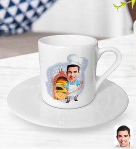 BK Gift Kişiye Özel Erkek Fırın Ustası Karikatürlü Türk Kahvesi Fincanı-1 (Beyaz)