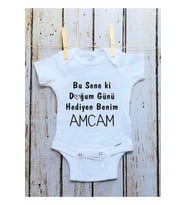 Unisex Bebek Beyaz Doğum Günü Hediyen Benim Amcam Baskılı Body Zıbın