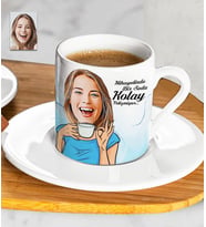 Nihayetinde Kolay Yetişmiyor Kişiye Özel Karikatürlü Türk Kahvesi Fincanı (Beyaz)