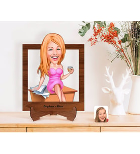 BK Gift Kişiye Özel Kadın Patron Karikatürlü Ahşap Standlı 3D Biblo-7 (Beyaz)