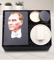 Mustafa Kemal Atatürk Resimli Defter & Atatürk İmzalı Siyah Metal Kutulu Mum & Beyaz Fincan Hediye Seti
