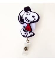 Kırmızı Kazaklı Snoopy Yoyo Yaka Kartlığı (Beyaz - Kırmızı)