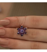 925 Ayar ?Gümüş Rose Mor Çiçek Kolye (Karışık)
