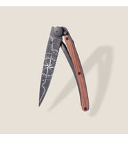Deejo Serrated 37g, Coral Wood / Terra Incognita Çakı (Kahverengi)