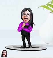 BK Gift Kişiye Özel Kadın Beden Eğitimi Öğretmeni Karikatürlü Ahşap Biblo Model-1 (Beyaz)