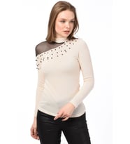 8490986 Yumoş Tek Omuzu Tül İncili Bluz BEJ