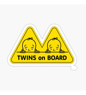Arabada Bebek Var Sticker oto Yapıştırma Etiket 18cm MD22
