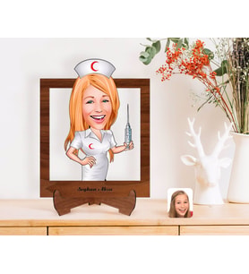 BK Gift Kişiye Özel Hemşire Karikatürlü Ahşap Standlı 3D Biblo-1 (Beyaz)