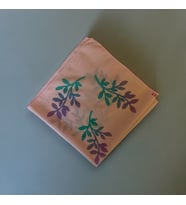 Kadın Pembe Renk Yaprak Desenli El Yapımı Saç Bandanası
