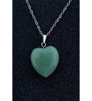 Doğal Taş Kalp Kolye ( Ortalama 2 cm Uzunluk 2 cm Genişlik )