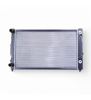 Vw Passat B5 Su Radyatörü 1.6-1.8T-1.9TDI 1997-2000 8D0121251BC