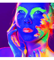 VIP GLOW IN THE DARK UNDER UV LİGHT 6 ADET GLOW NEON FOSFOR BOYA UV MOR IŞIKTA PARLAYAN VÜCUT BOYASI