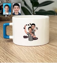 Kişiye Özel Karikatürlü Siyah Beyaz Taraftar Baba Oğul Lüks Fincan Babalar Günü Hediyesi
