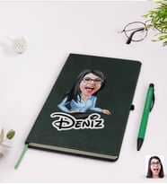 BK Gift Kişiye Özel Kadın Patron Karikatürlü Yeşil Termo Deri Defter Kalem Seti Model 5