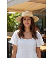 Işıltılı Bant Detaylı Modern Boater Kadın Plaj Şapkası 3855 (Bej)