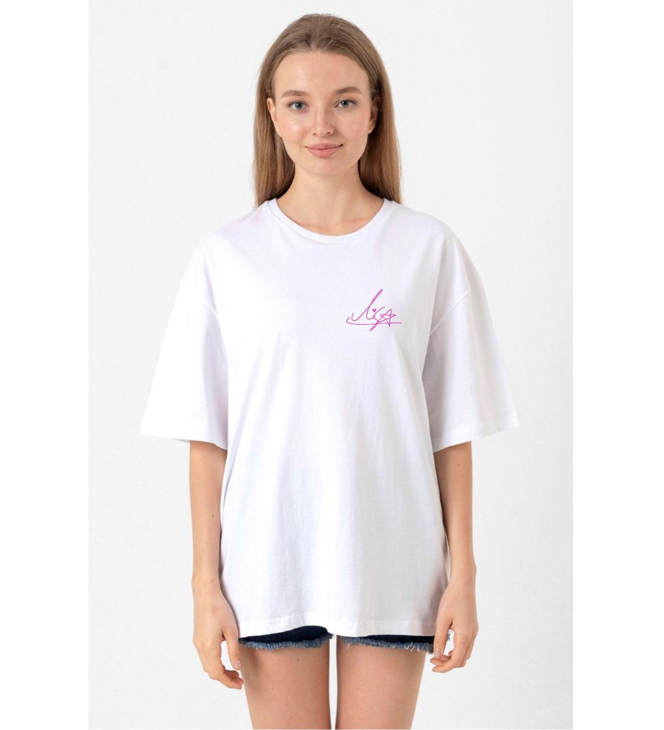 Blackpink Lisa Signature Beyaz Kadın Oversize Tshirt