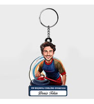 Karikatürlü - Erkek Curling Oyuncusu İsimli Anahtarlık