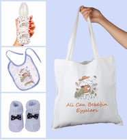 eJOYA Bebeklere Özel Çantasında Kişiye Özel Biberon Önlük Ve Patik Bebek Hediye Seti 109821 (Mavi)