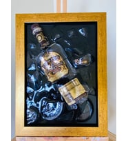 EPOKSİ TABLO ( CHIVAS REGAL BLENDED SCOTCH) KIRIK ŞİŞE SANATI