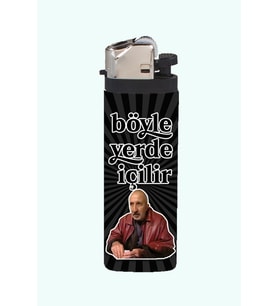 Üvey Baba Halil Güneşli "Böyle Yerde İçilir" Kaplamalı Gazlı Çakmak