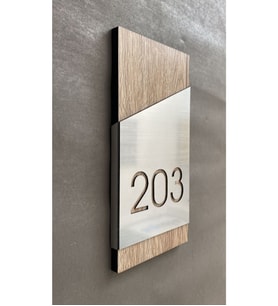 Metal Görünümlü Natural Mdf Kapı Numarası