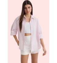 Kadın Basic Pamuklu Geniş Kalıp Çizgili Gömlek Rahat Günlük Stil Yaz Aylarının Vazgeçilmezi (Açık Pembe)