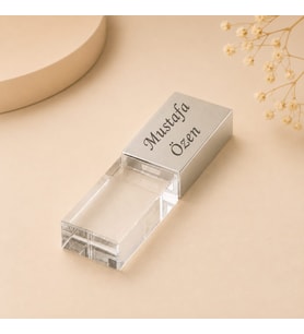 Kişiye Özel İsim Baskılı 16 Gb Kristal Usb Bellek Metal Kutulu Hediye Flash Bellek