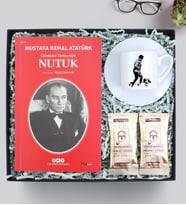 Nutuk Kitabı & Atatürk Baskılı Fincan & Türk Kahvesi Hediye Seti