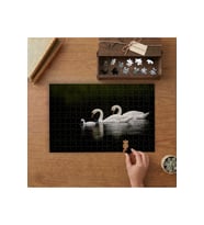 Kuğu Ailesi Tasarımı 240 parça Ahşap Puzzle Ahşap Kutuda MP00863