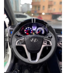 Hyundai i20 Dikme Direksiyon Kılıfı Parlak Siyah Gri Detaylı Gri Çift Yüzük ve Dikiş 2012-2014