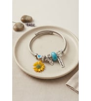 Sarı Papatya Charmlı Bileklik TJ-BB8820