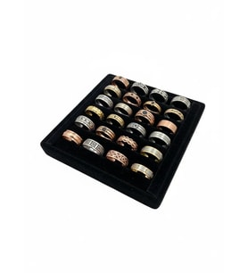 Süet Kumaş Siyah Renk 15 cm / 15 cm Yüzük Sergileme Standı