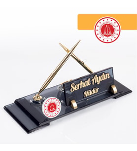 Adalet Bakanlığı Logolu Masa İsimliği Kurumlara Özel Elit Kristal Ofis Masaüstü İsimlik