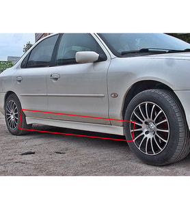 ford mondeo yan marşpiyel takımı ( eski kasa )