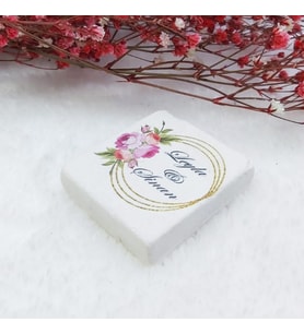 30 Adet Doğal Taş Magnet Nikah Şekeri Nişan Hediyeliği Altın Çiçekli 4,5x4,5 kare-