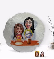 BK Gift Kişiye Özel Anne Kız Karikatürlü Yuvarlak Dekoratif Kırlent Yastık-2