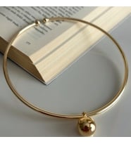 Lüks Choker Kolye: Serenay Sarıkaya’nın Elegan Tarzı Stainless Steel (Gold)