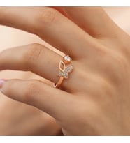 925 AYAR ROSE  GOLD KAPLAMA ÜSTTEN AYARLAMALI  TEK TAŞLI KELEBEK GÜMÜŞ YÜZÜK (Rose - Gold)
