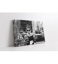 Siyah Beyaz Audrey Hepburn Kanvas Tablo