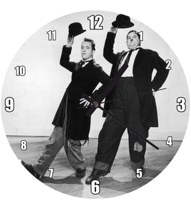 Cakatablo  Laurel Hardy Filmde Dans Duvar Saati