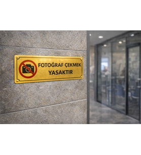 Fotoğraf Çekmek Yasaktır Gold Metal Uyarı Levhası 7x20 cm – Kurumsal